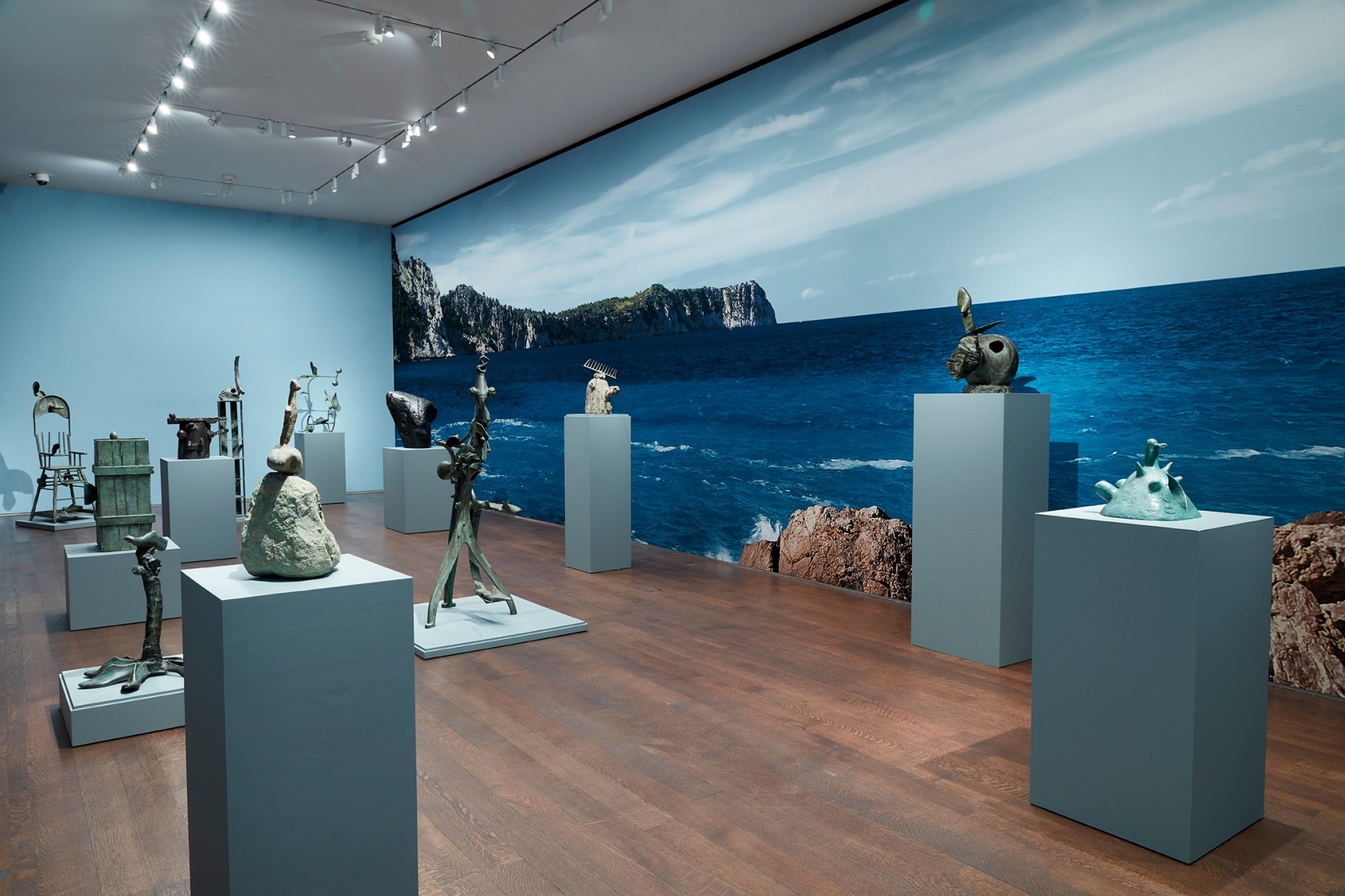 Installation view of &quot;Mir&oacute; the Sculptor: Elements of Nature&quot;   Photo by Kent Pell. Art &copy; 2020 Successi&oacute; Mir&oacute; / Artists Rights Society (ARS), New York / ADAGP, Paris.