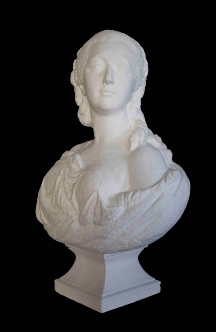 Bust_of_Empress_Paper_72x55x30cm_2018