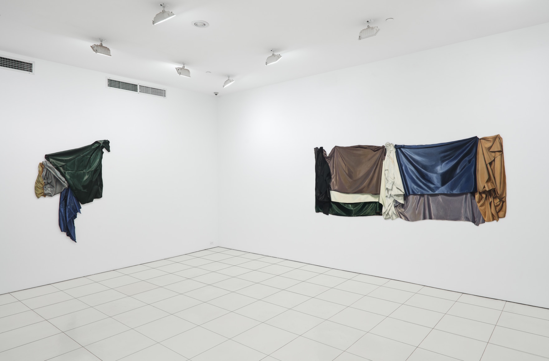 Installation view, Stephen Posen: Threads: Paintings from the 1960s and '70s, Vito Schnabel Projects, New York