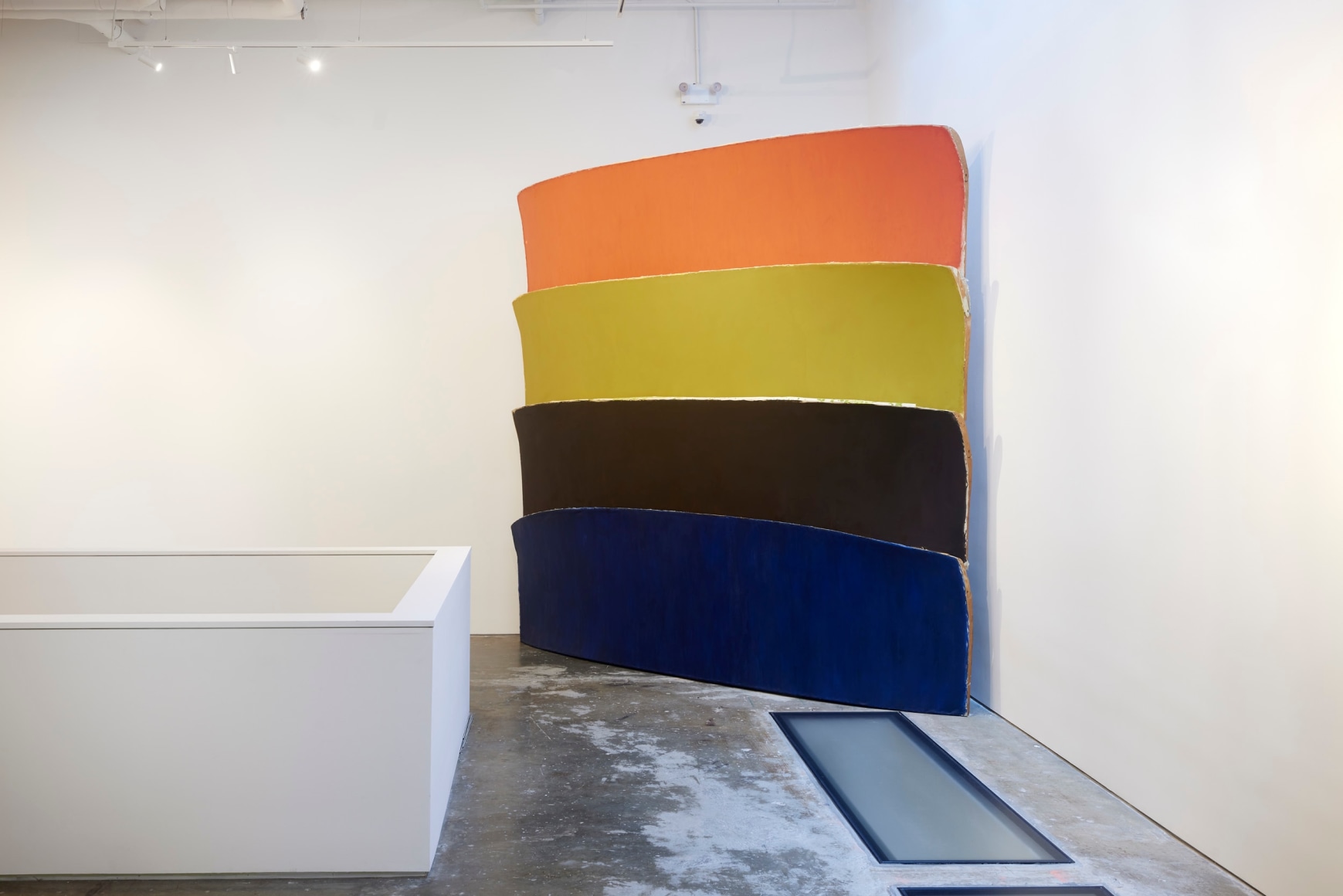 Installation view: Ron Gorchov,&nbsp;Spice of Life,&nbsp;Vito Schnabel Gallery, New York; Artworks &copy; Ron Gorchov / Artists Rights Society (ARS), New York,&nbsp;Photo by Argenis Apolinario; Courtesy the artist and Vito Schnabel Gallery