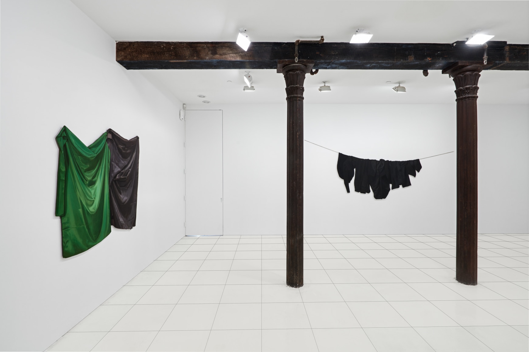 Installation view, Stephen Posen: Threads: Paintings from the 1960s and '70s, Vito Schnabel Projects, New York