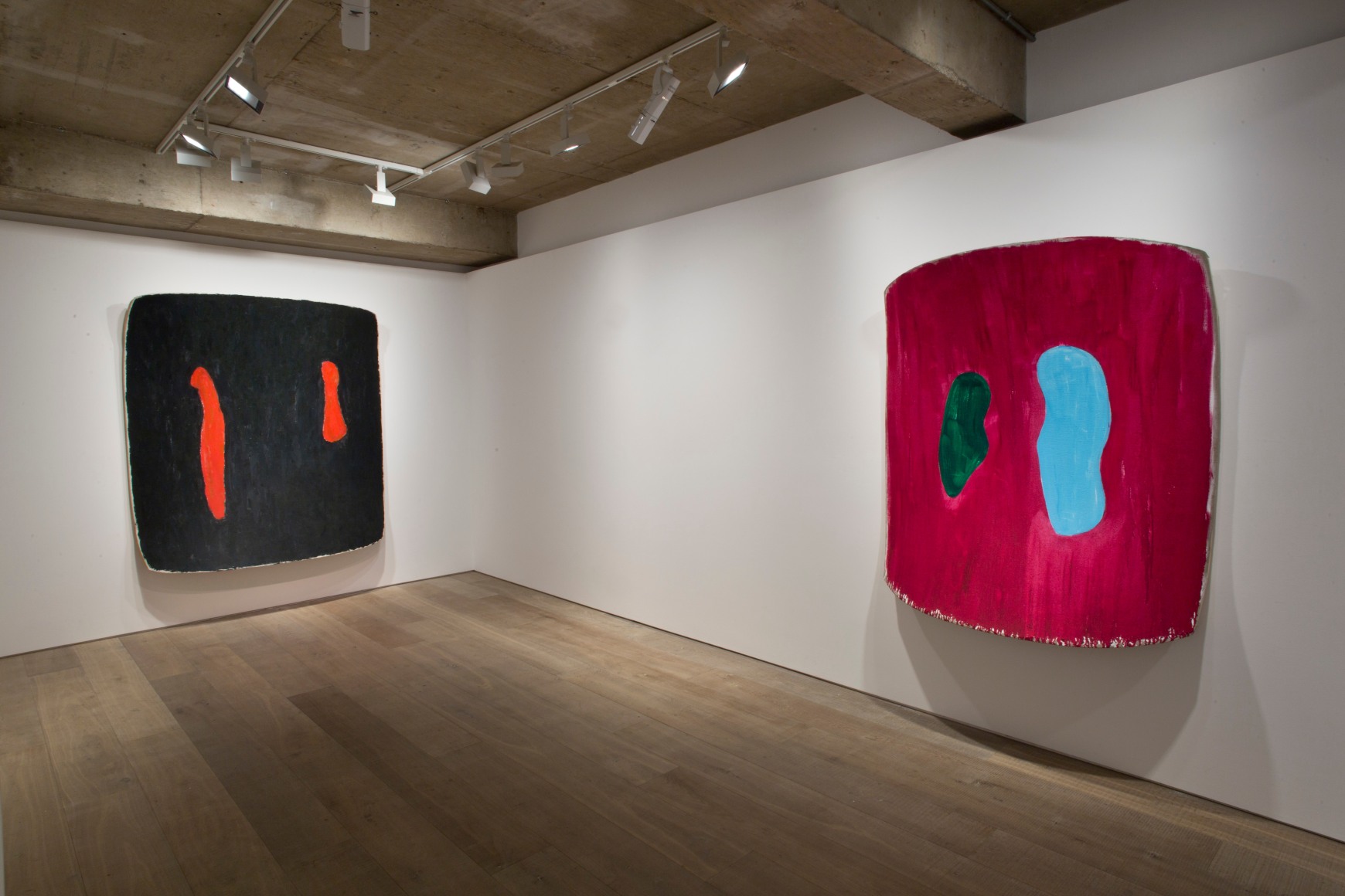 Installation view, Ron Gorchov,&nbsp;Ron Gorchov, S|2 Sotheby&#039;s, London, 2015