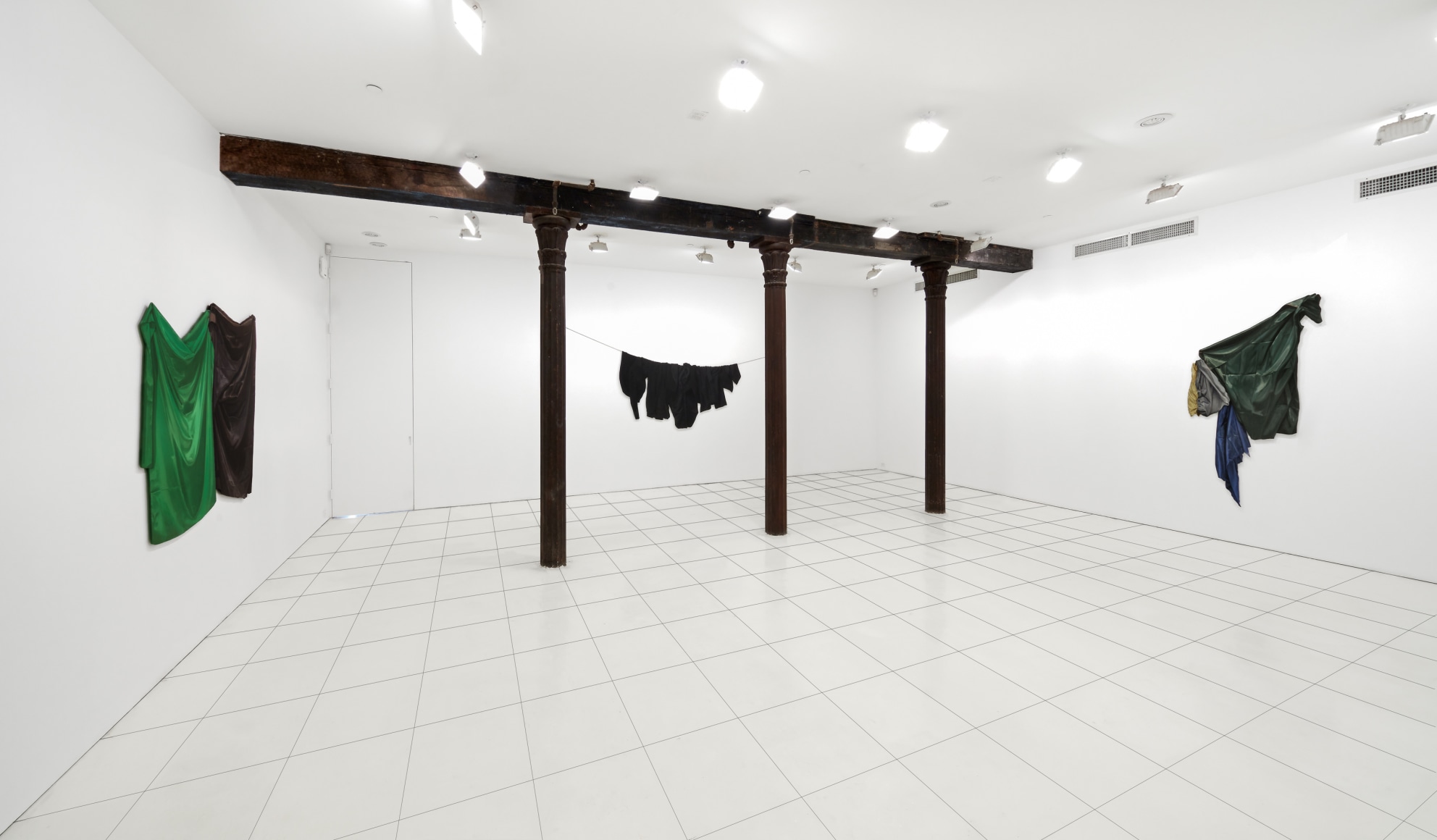 Installation view, Stephen Posen: Threads: Paintings from the 1960s and '70s, Vito Schnabel Projects, New York