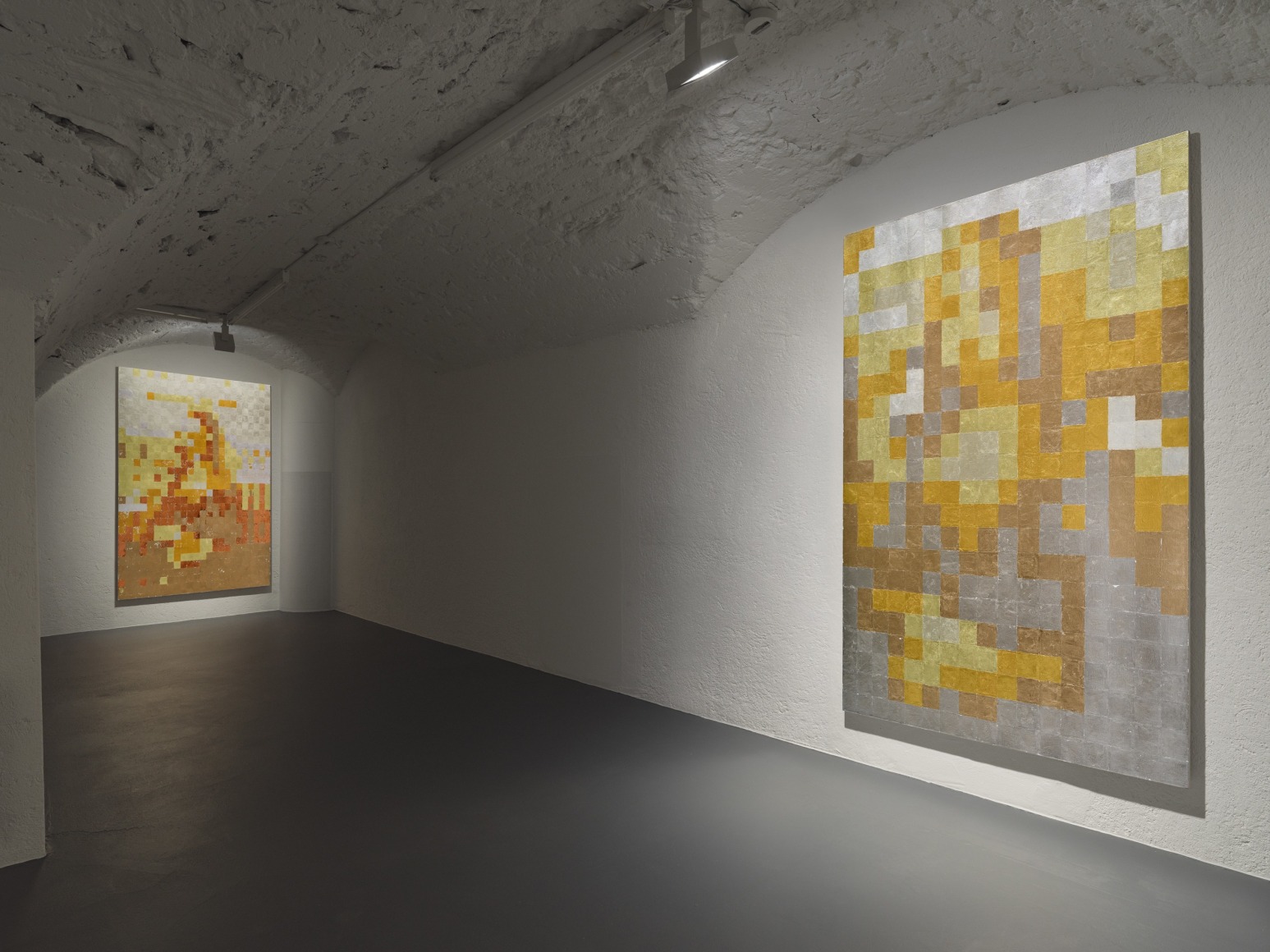 Installation view, Gus Van Sant: Mona Lisa, Vito Schnabel Gallery, St. Moritz, Switzerland, 2021-2022; Artworks © Gus Van Sant; Photo by Stefan Altenburger; Courtesy the artist and Vito Schnabel Gallery