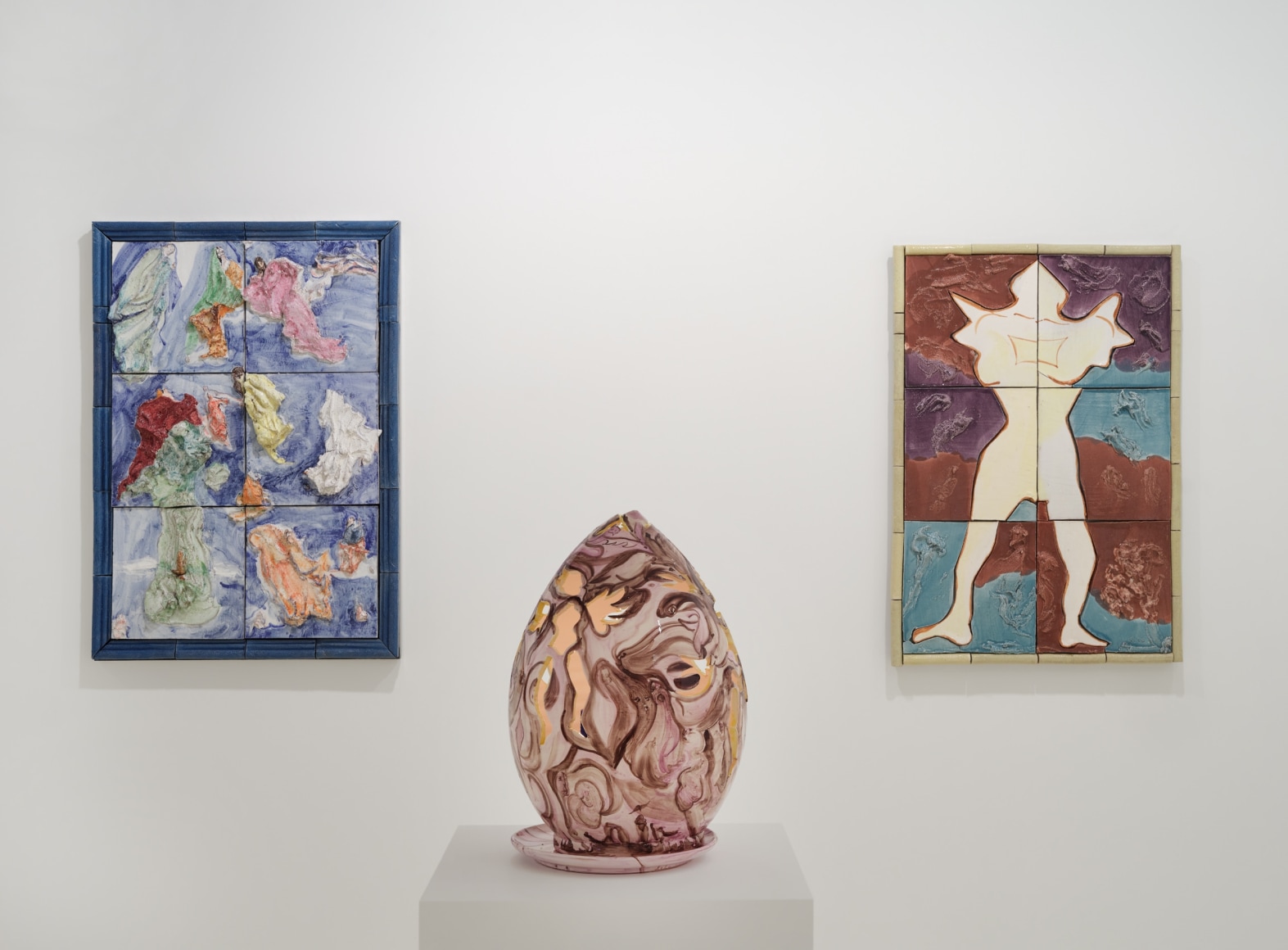 Installation view of Lola Montes Cirica featuring ceramic works