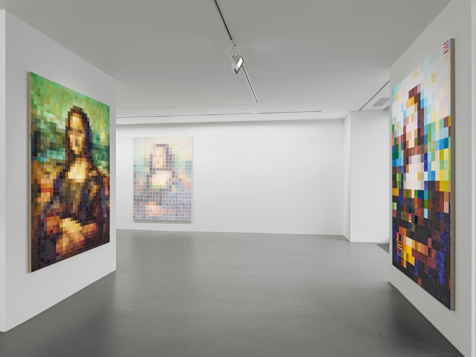 Installation view, Gus Van Sant: Mona Lisa, Vito Schnabel Gallery, St. Moritz, Switzerland, 2021-2022; Artworks © Gus Van Sant; Photo by Stefan Altenburger; Courtesy the artist and Vito Schnabel Gallery