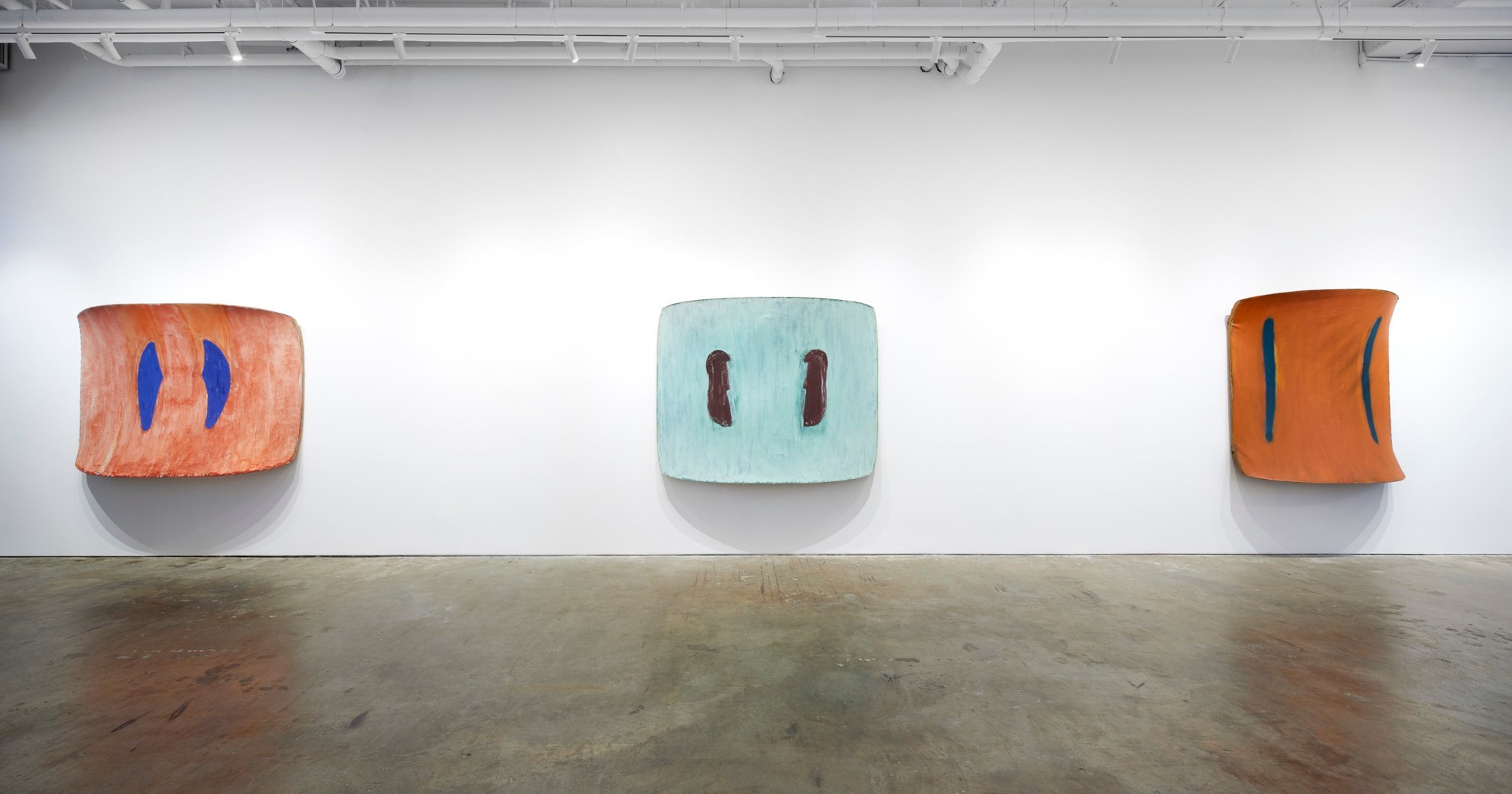 Installation view: Ron Gorchov,&nbsp;Spice of Life,&nbsp;Vito Schnabel Gallery, New York; Artworks &copy; Ron Gorchov / Artists Rights Society (ARS), New York,&nbsp;Photo by Argenis Apolinario; Courtesy the artist and Vito Schnabel Gallery