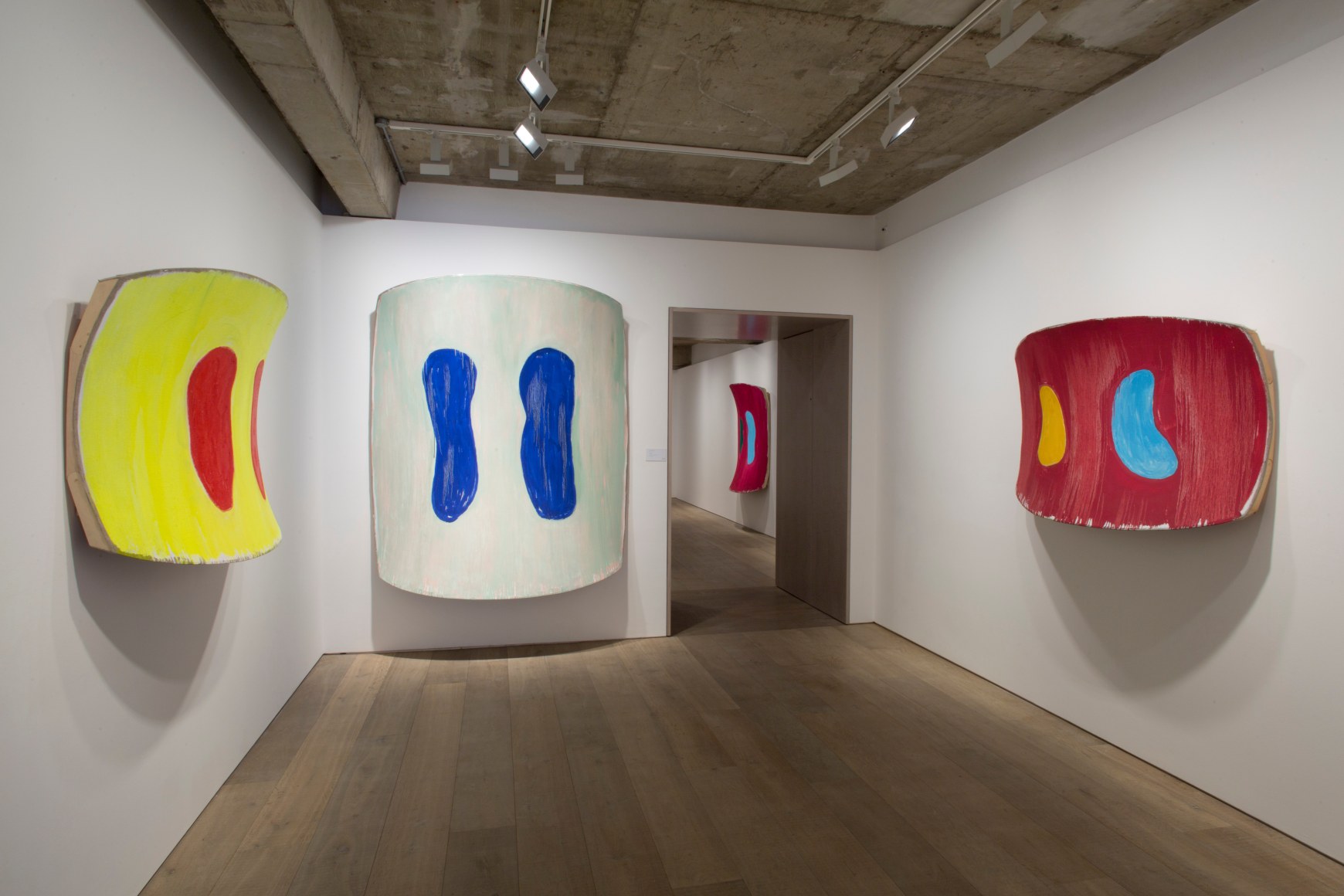 Installation view, Ron Gorchov,&nbsp;Ron Gorchov, S|2 Sotheby&#039;s, London, 2015