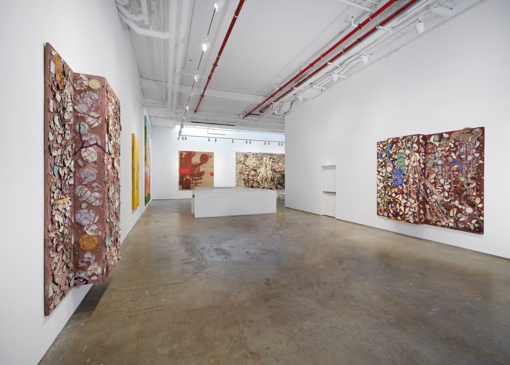 Installation view, Julian Schnabel: Paintings from 1978-1987, gallery interior