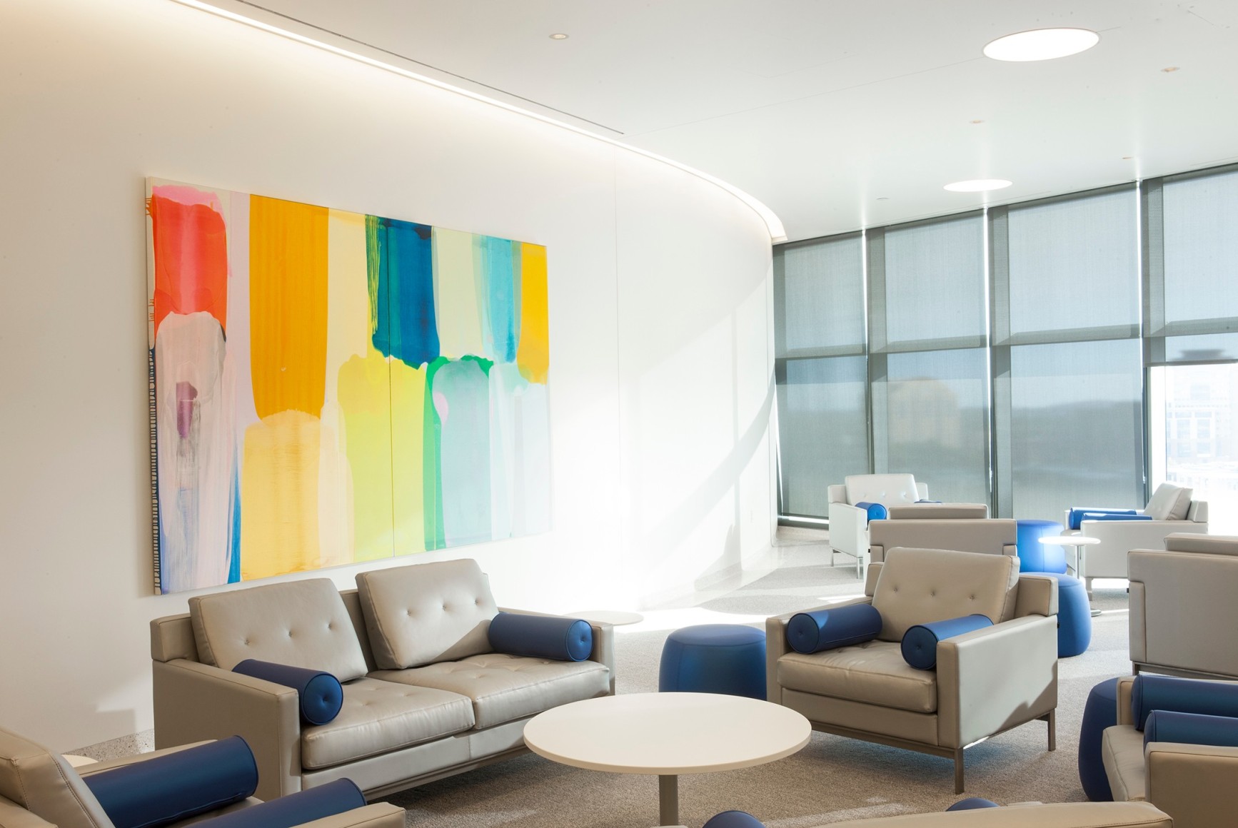 MIN-Yunhee_Movements_Floor6-Waiting_s