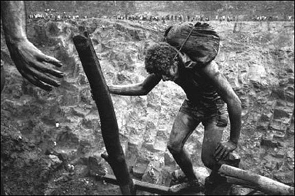Hand, Serra Pelada, Brasil, from the series Workers, 1986. 16 x 20, 20 x 24, 24 x 35, 36 x 50 or 50 x 68 inch gelatin silver print