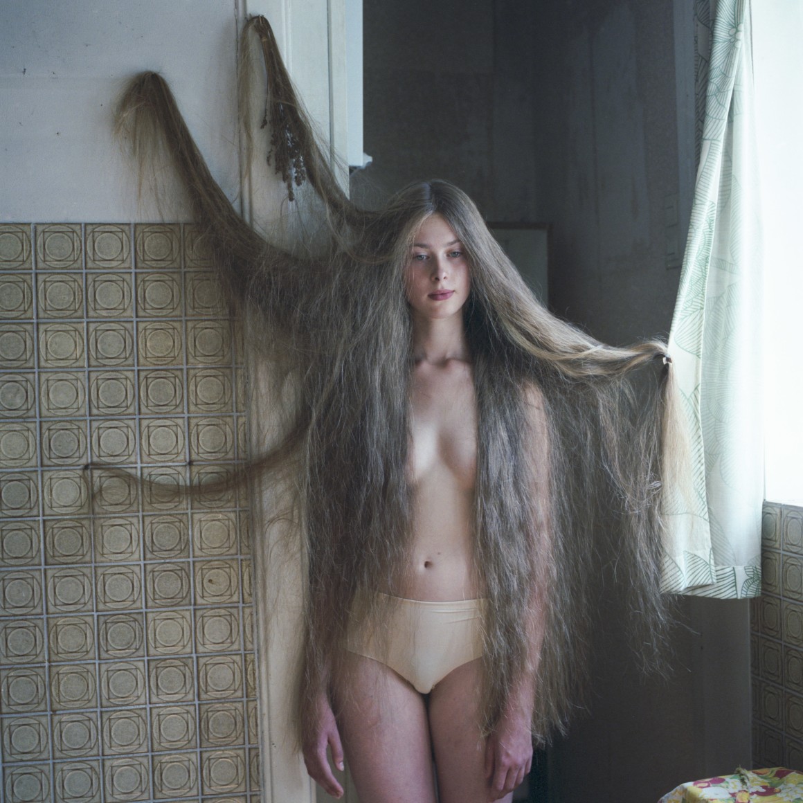 Hellen van Meene - The Dissolve - Exhibitions - Yancey