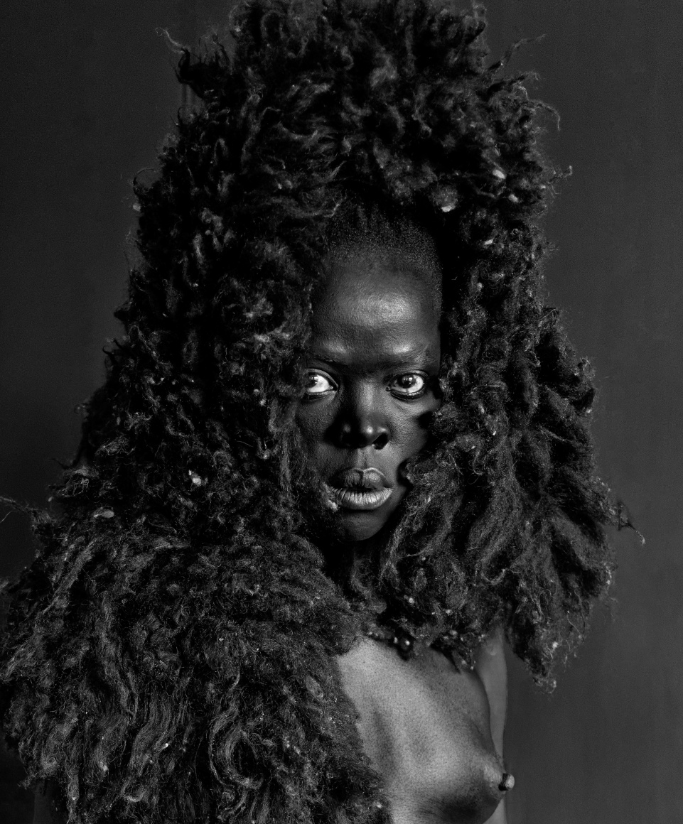 Somnyama IV, Oslo, 2015.&nbsp;Gelatin Silver Print. 39 x 32.5 inches. Edition of 8.