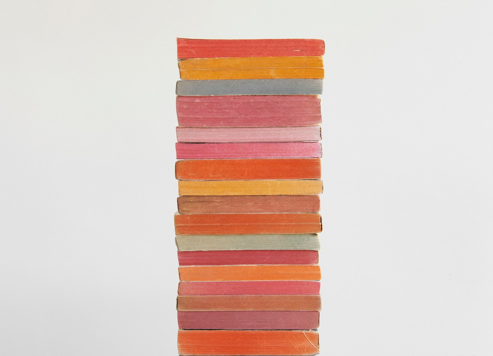 Mary Ellen Bartley,&nbsp;Summer Reading #16, 2019, from the series Reading in Color. Archival pigment print, 13 x 18 inches.