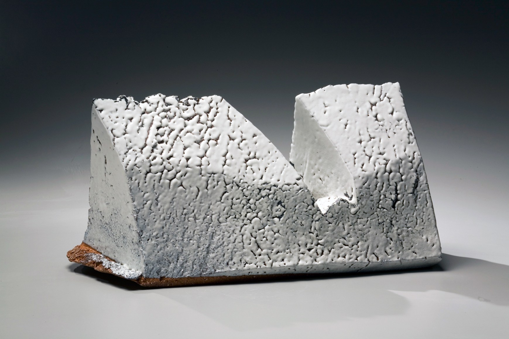 Horizontal sculpture, 2006, Japanese contemporary ceramics, modern, sculpture