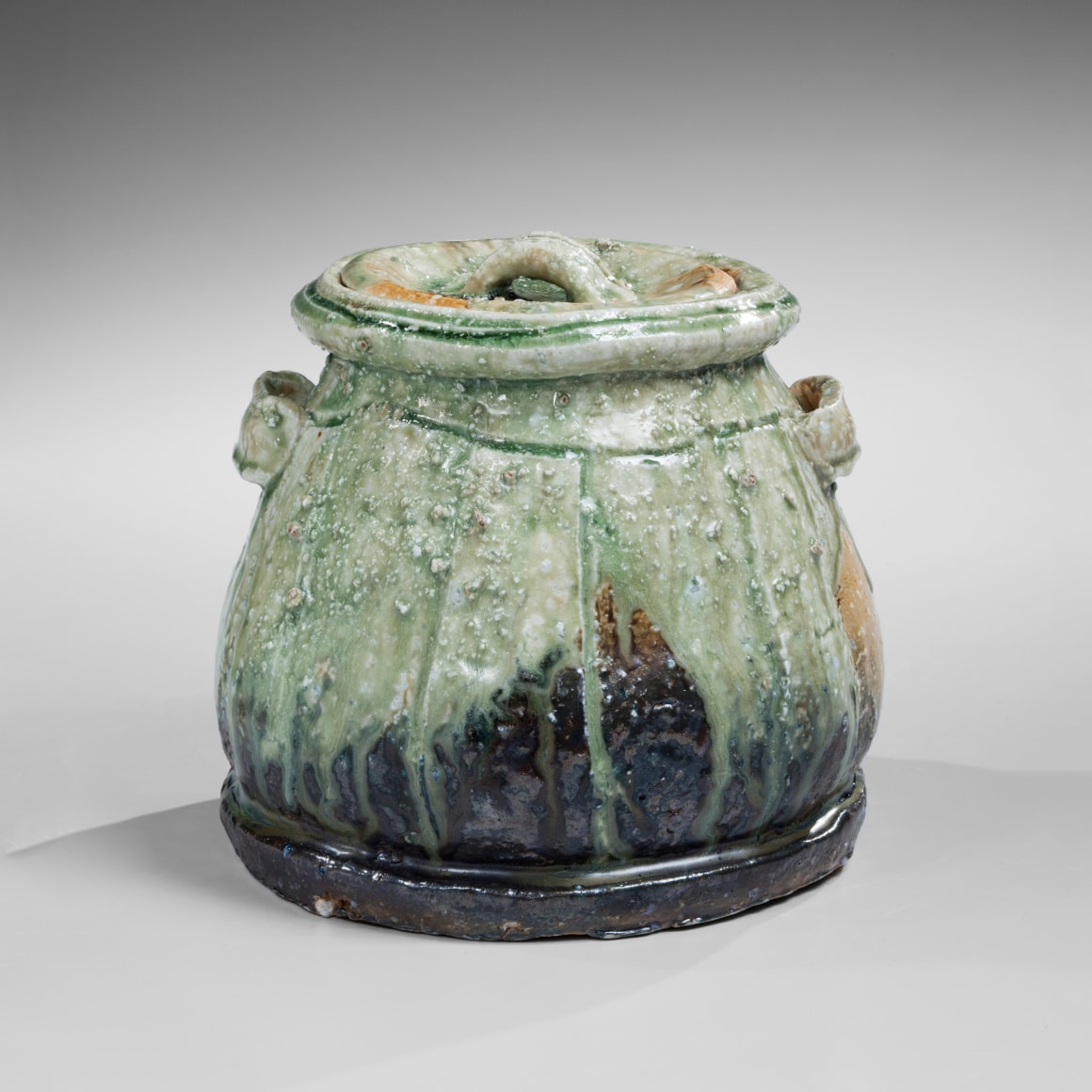 Kishimoto, Kennin, Kishimoto Kennin, contemporary, ceramics, Japanese, glazed, stoneware, Iga, covered, water jar, waterjar, mizusashi, green, dripping, brown, black, 2012