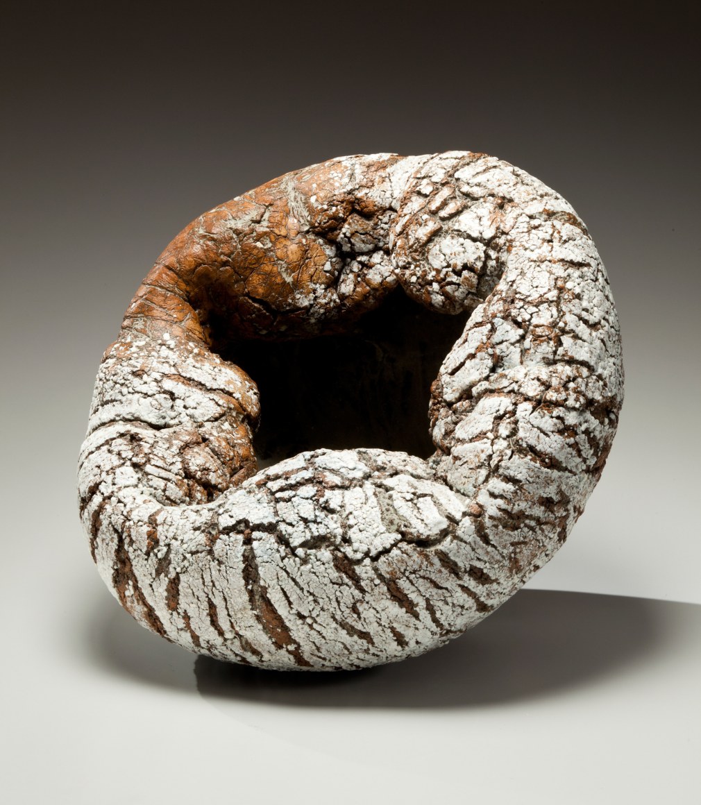 Futamura Yoshimi, Vasque, 2010, stoneware and porcelain, Japanese ceramics, Japanese pottery, Japanese porcelain, Japanese sculpture, Japanese female artist, female ceramist