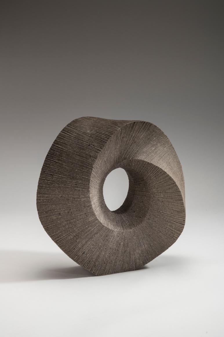 Hoshino Kayoko (b. 1949), CUT OUT - Ring 17-1