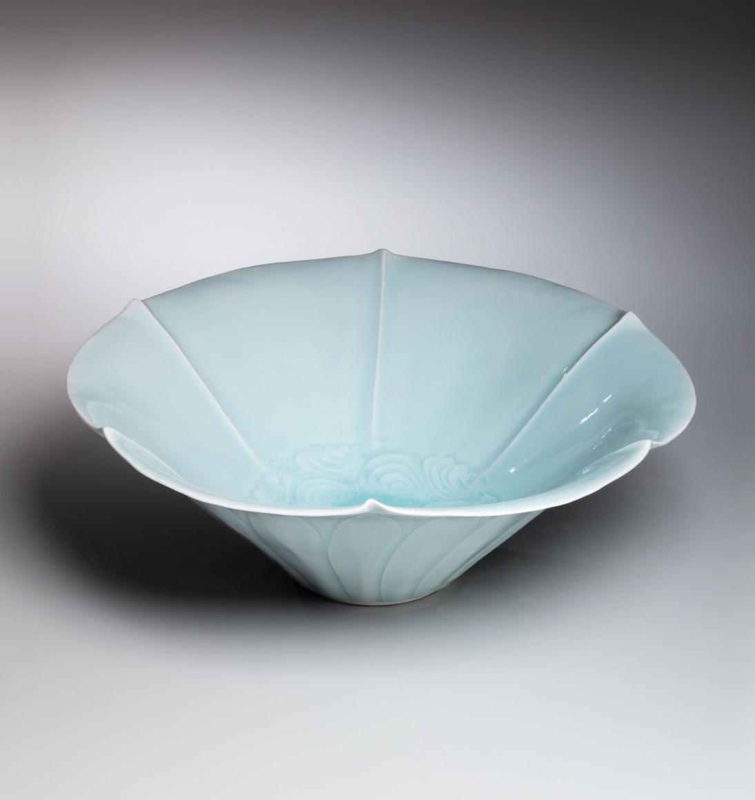 Summer celadon show in Weekly NY Japion