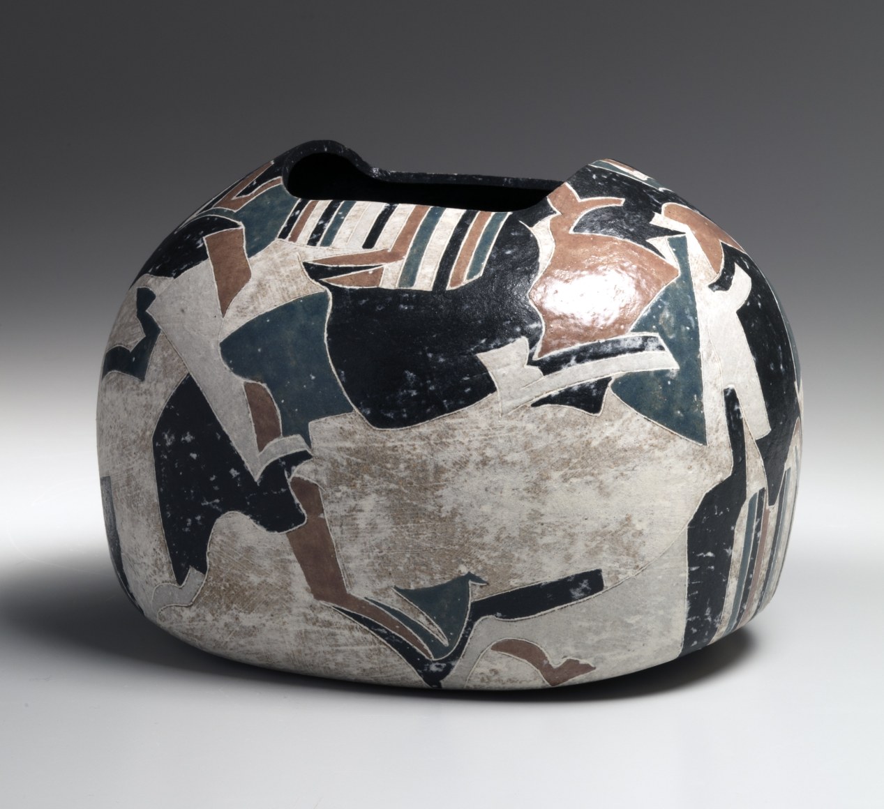 Wada Morihiro, Yōmonki&nbsp;&quot;Effigy-patterned&quot; vessel