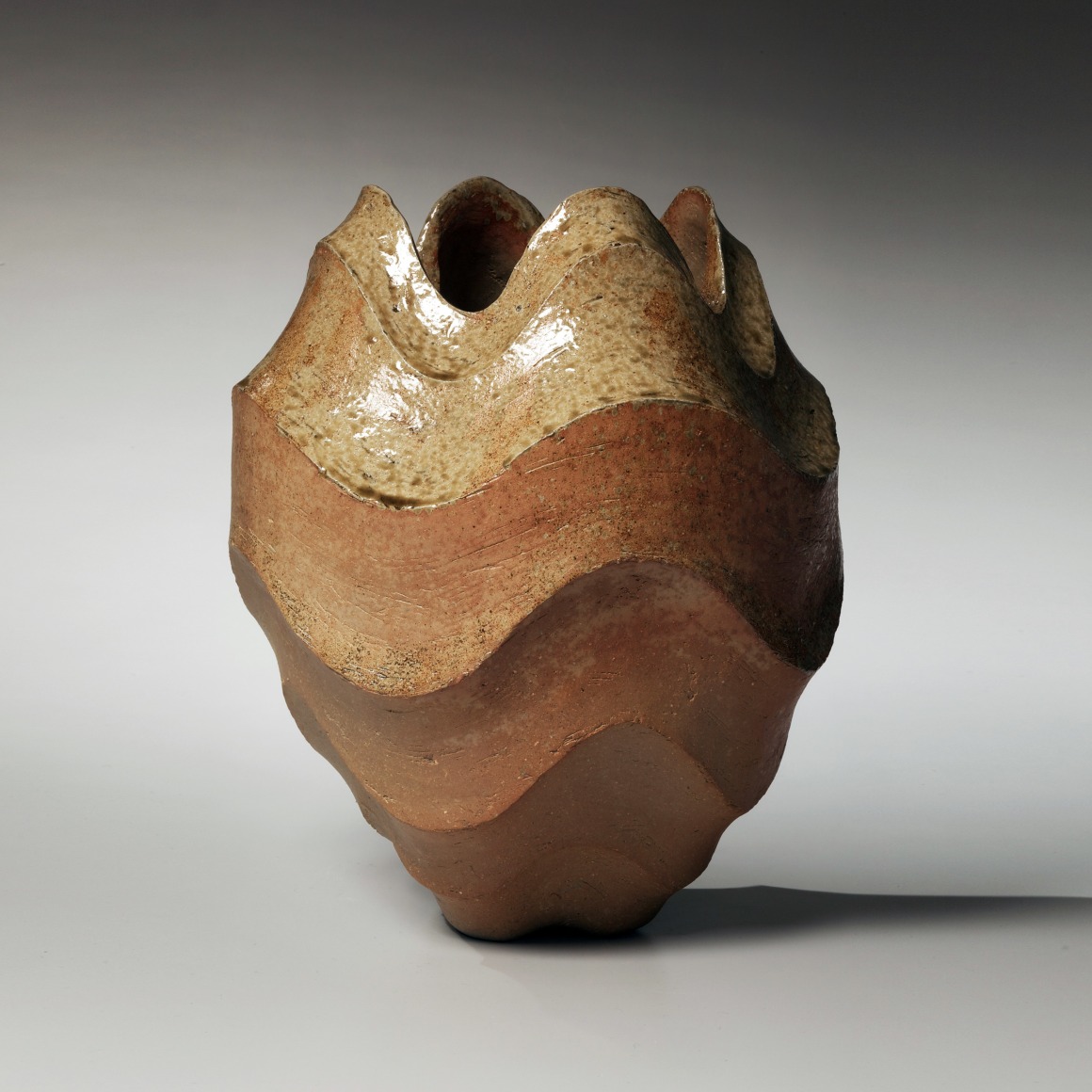 Mori Togaku, Large undulating Bizen vessel, 1990, Japanese contemporary ceramics, modern, sculpture