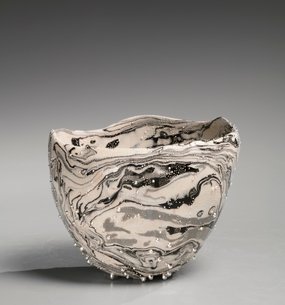 Kondō Takahiro's &quot;Wave&quot; featured in Ceramics Monthly