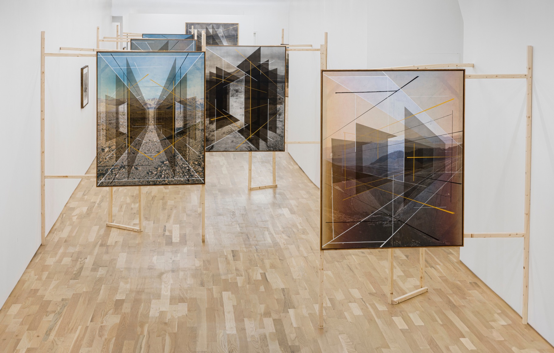 Installation view of Rodrigo Valenzuela &quot;Los restos&quot;