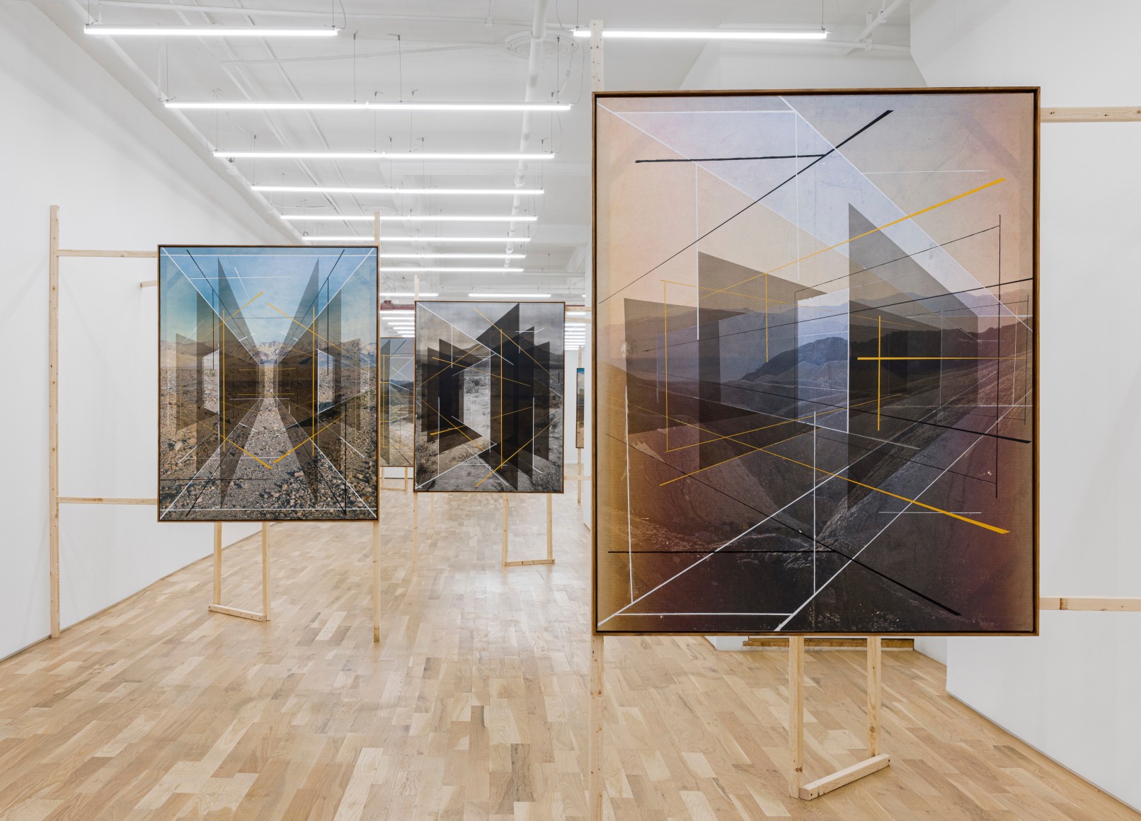 Installation view of Rodrigo Valenzuela &quot;Los restos&quot;