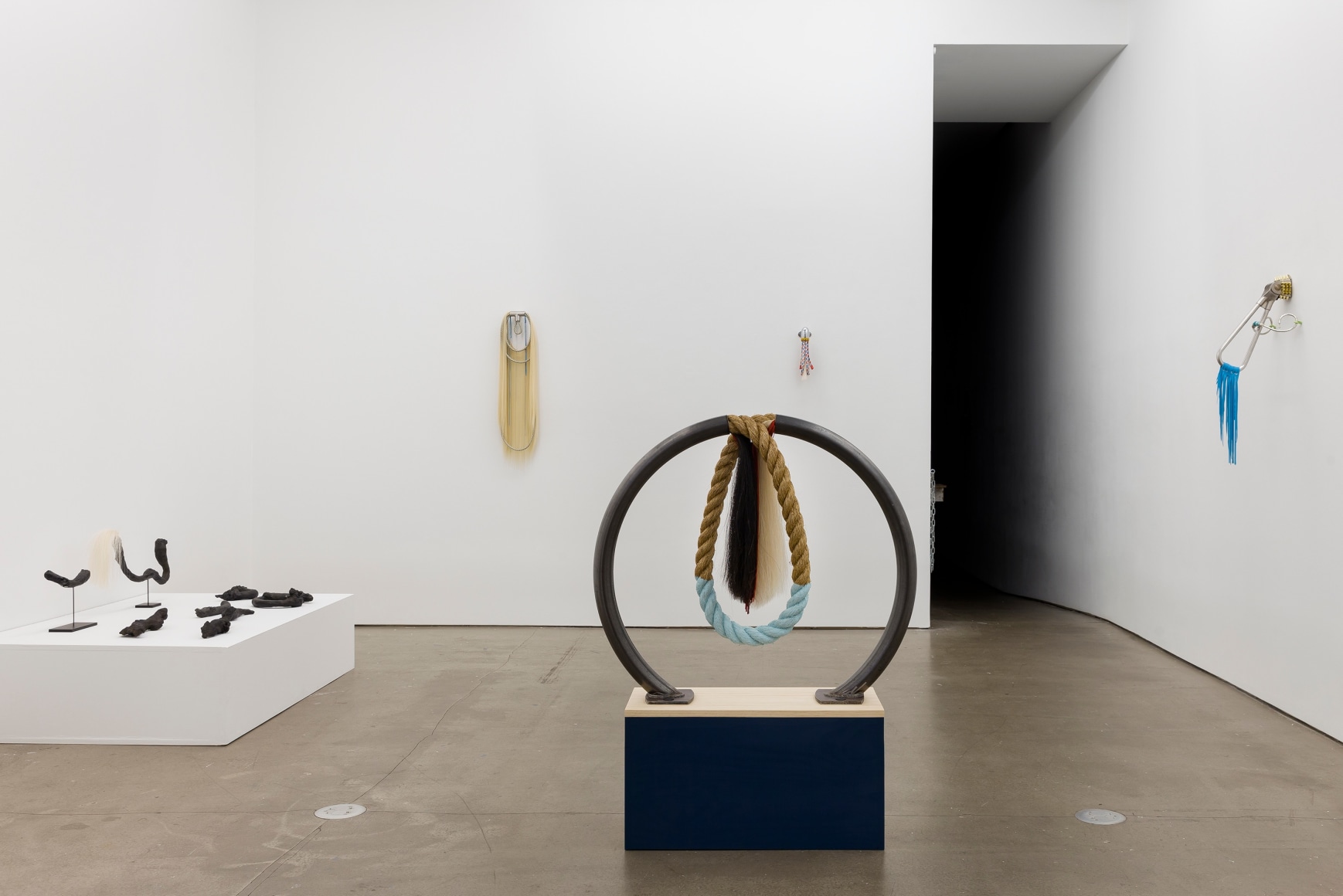 Installation of sculpture by Trish Tillman