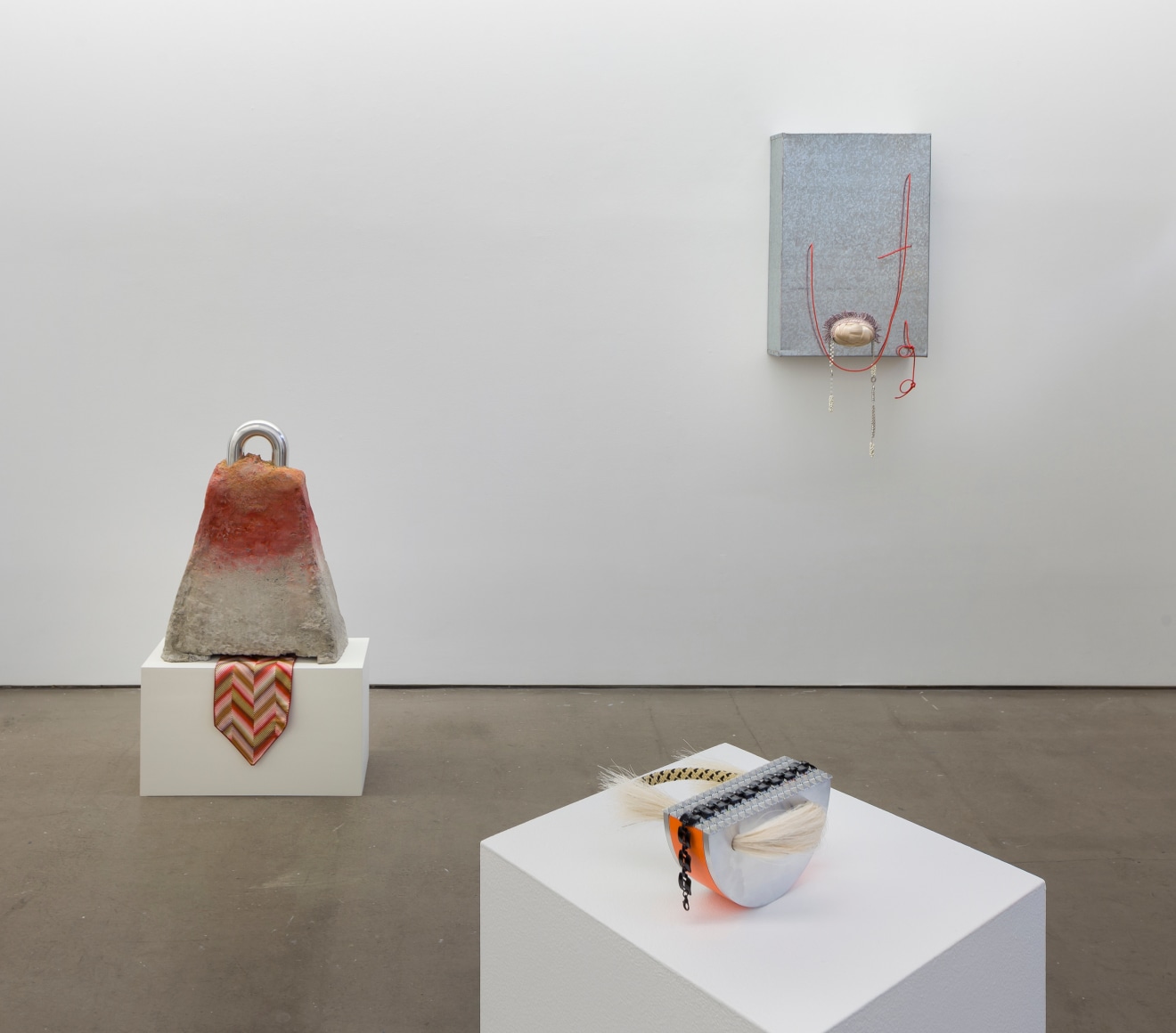 Installation of sculpture by Trish Tillman