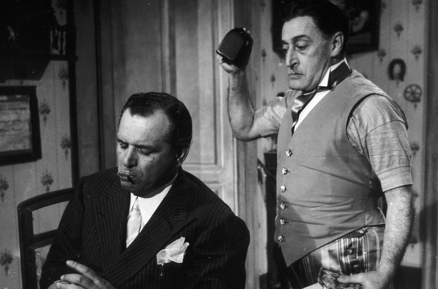 Gold of Naples Still 3