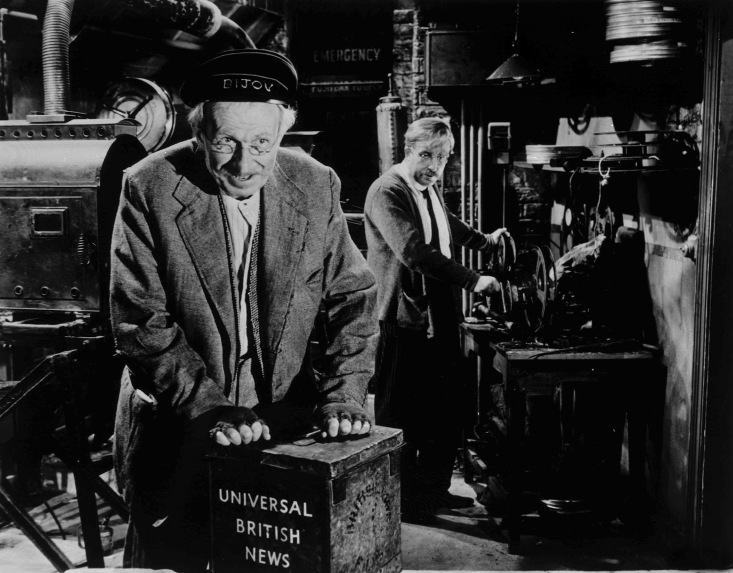 The Smallest Show on Earth Still 4