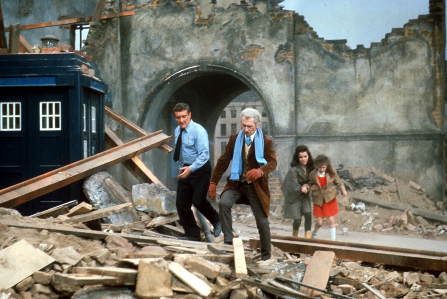 Daleks Invasion Earth Still 1