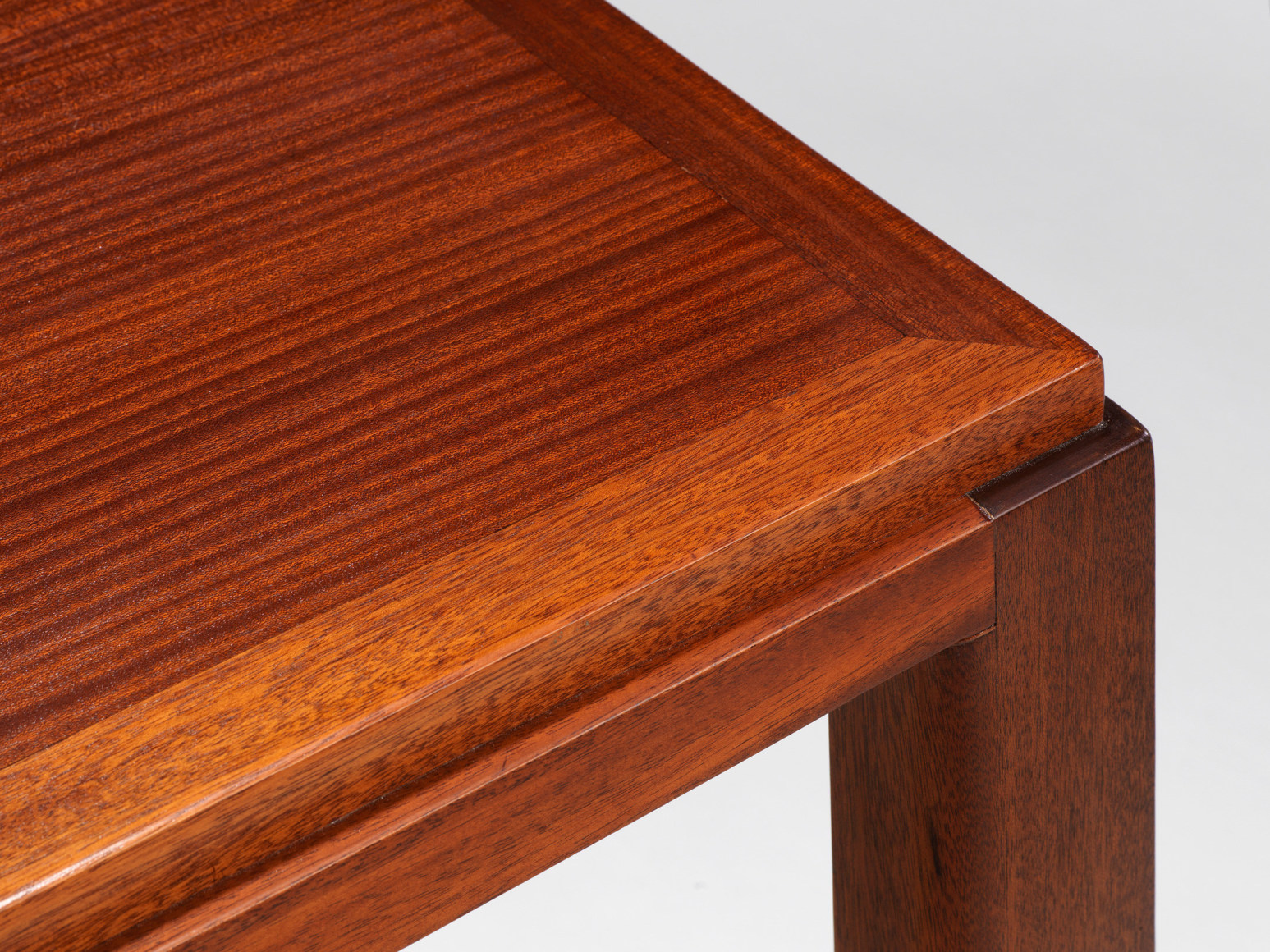 Corner detail of wooden rectangular table