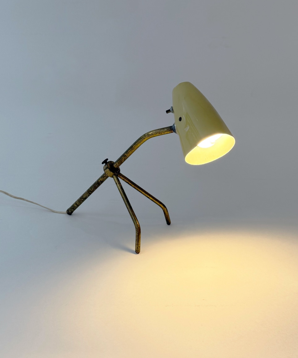 1950s French lamp in a blank room