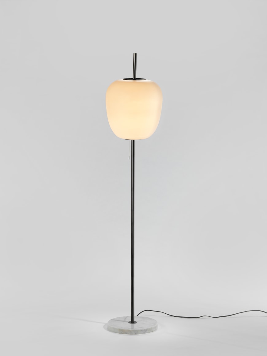 picture of a lamp in a blank room
