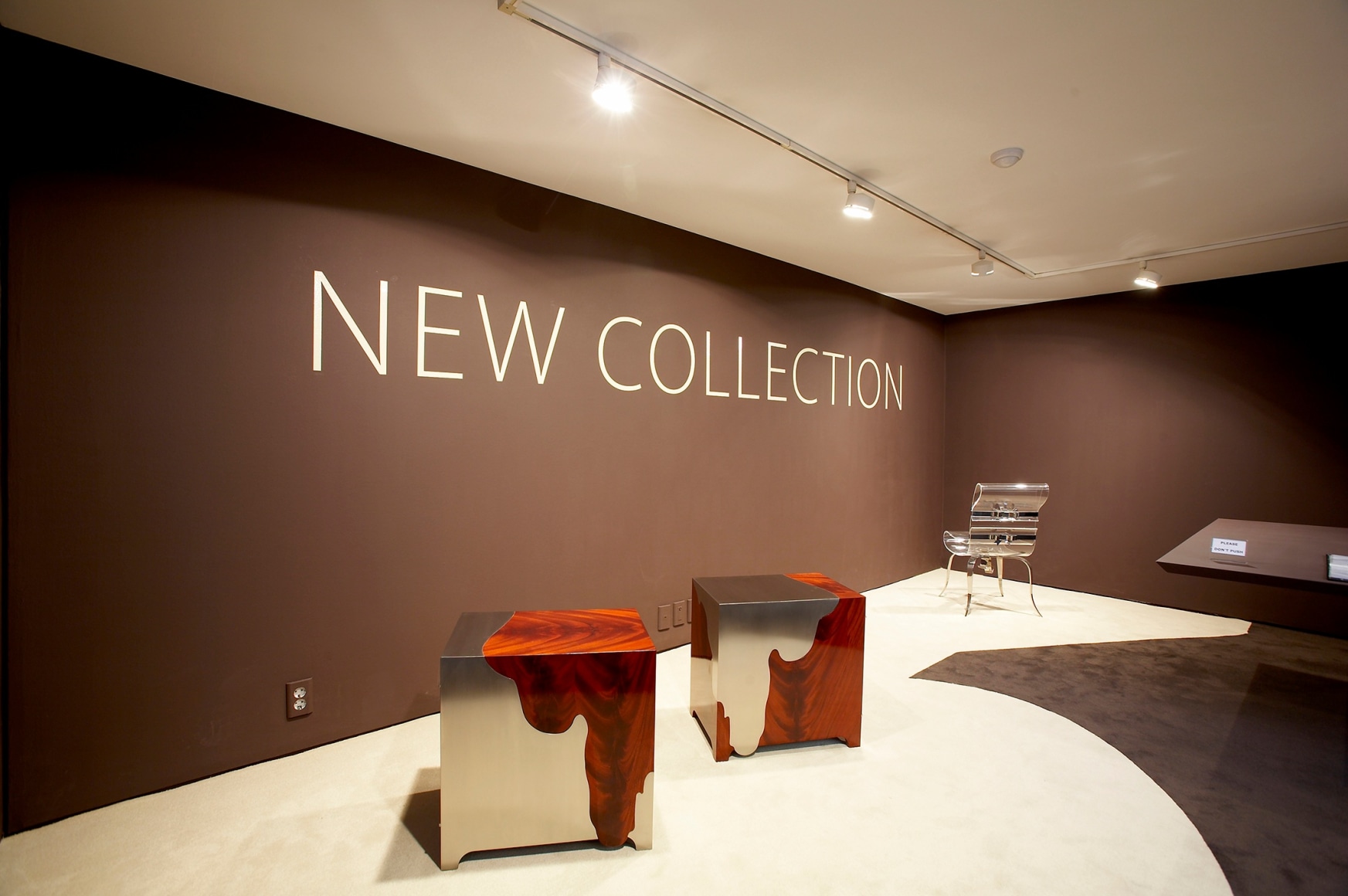 Installation view of&nbsp;Maria Pergay Show,&nbsp;May 23 - June 20, 2008, Korea