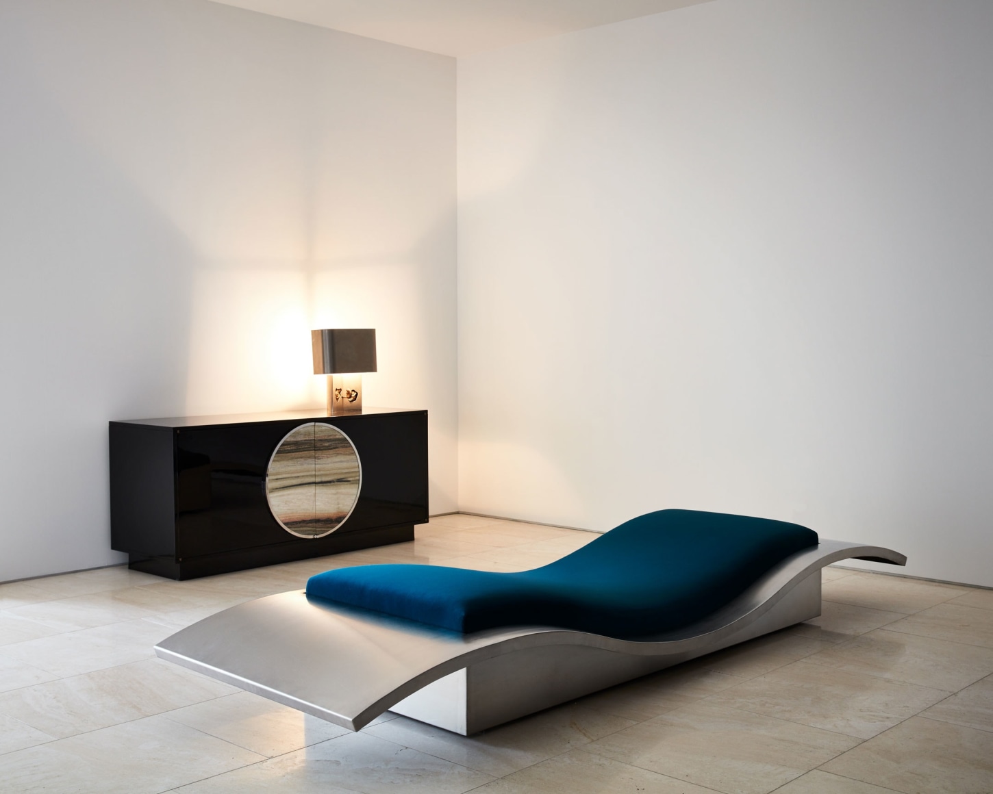 Shown with Maria Pergay Lit Tapis Volant / Flying Carpet Daybed, 1968 and Table Lamp, 1970