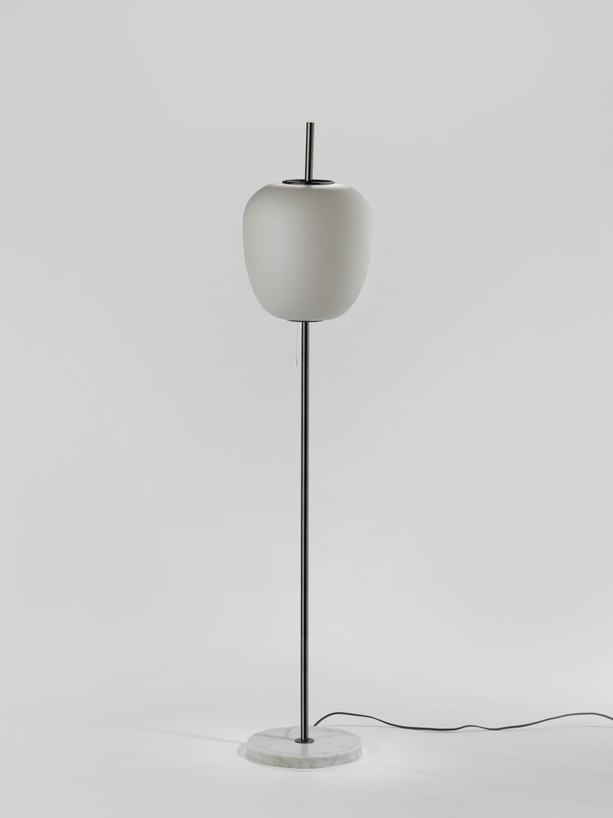 picture of a lamp in a blank room