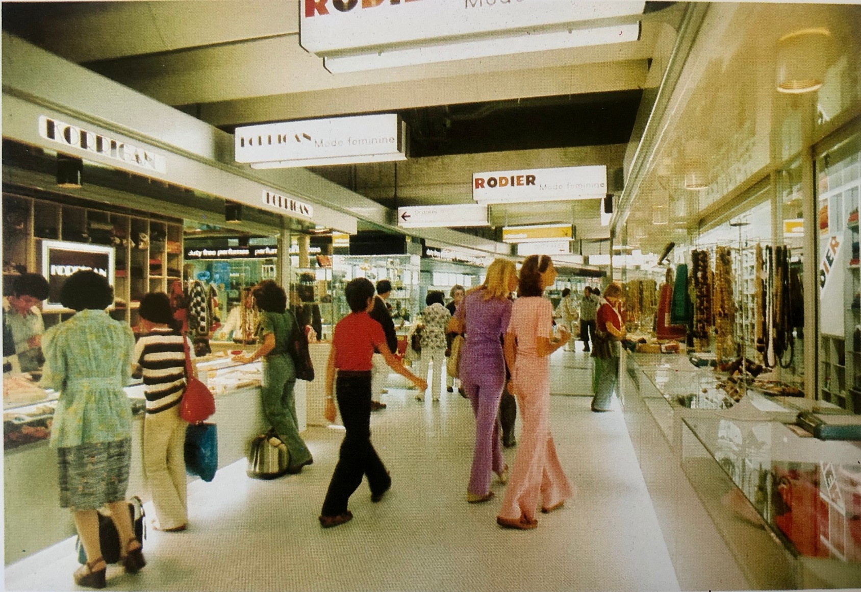Charles de Gaulle Airport, Terminal 1