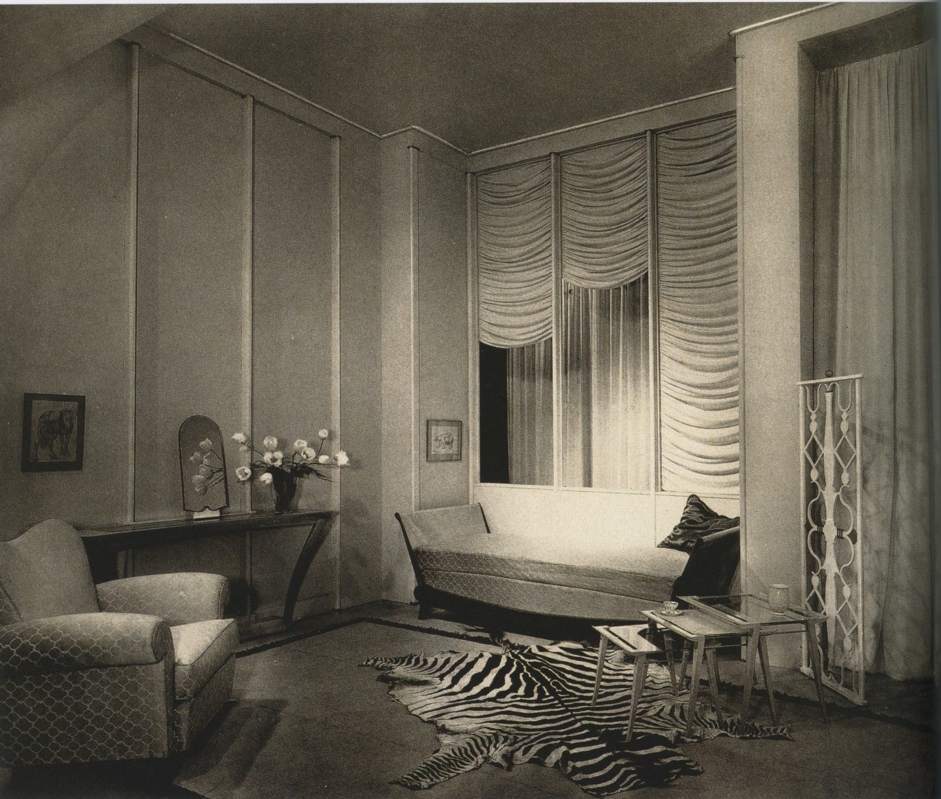 Room interior with Maxime Old Furniture