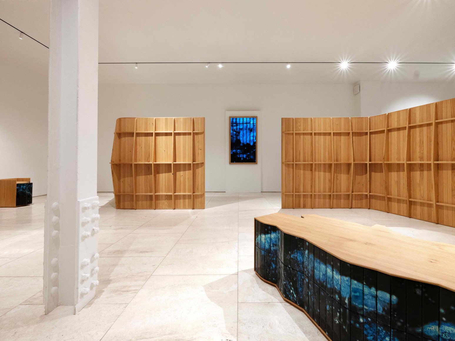 installation shot of MiS 2