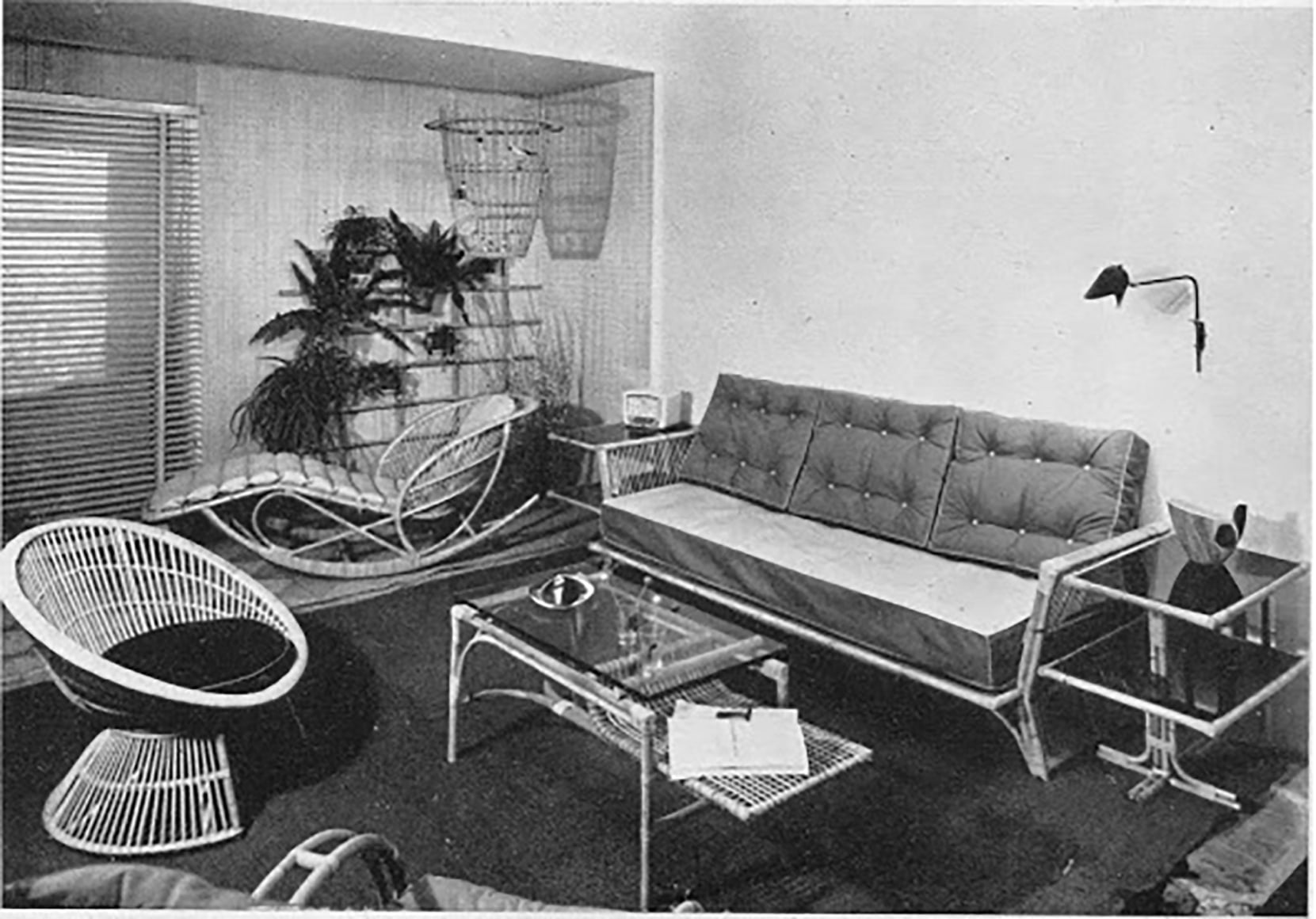 Joies et Beauté dans la Maison. Feb 1956, p. 96.