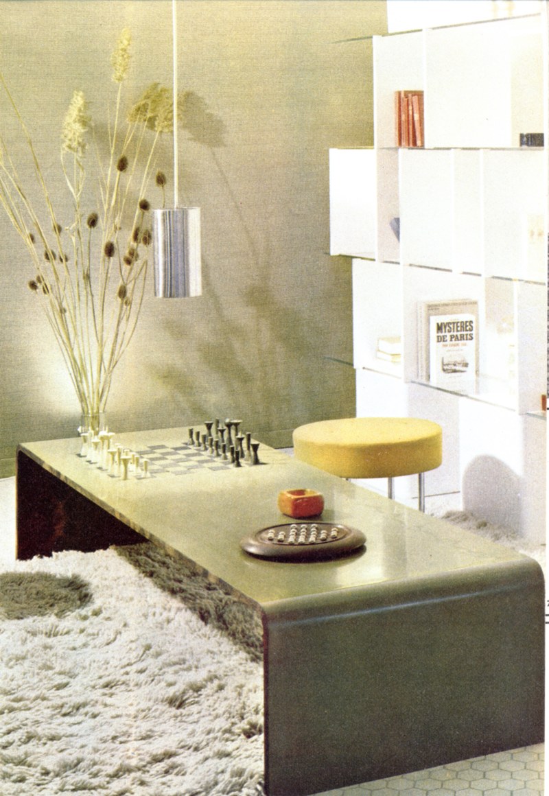 Archival image, Couleur Terre de Sienne