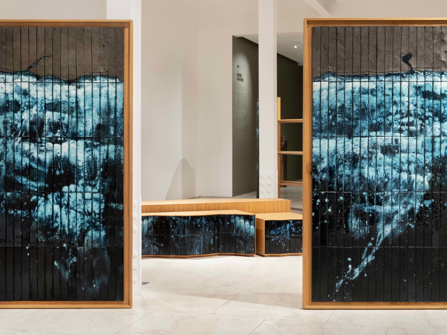 installation shot of MiS 2