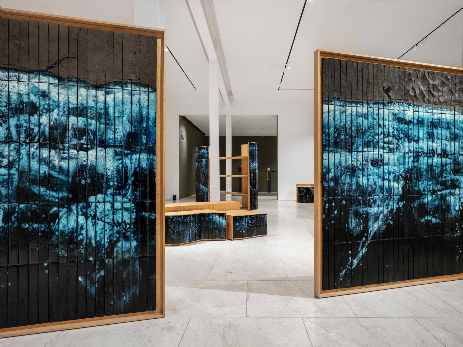 installation shot of MiS 2