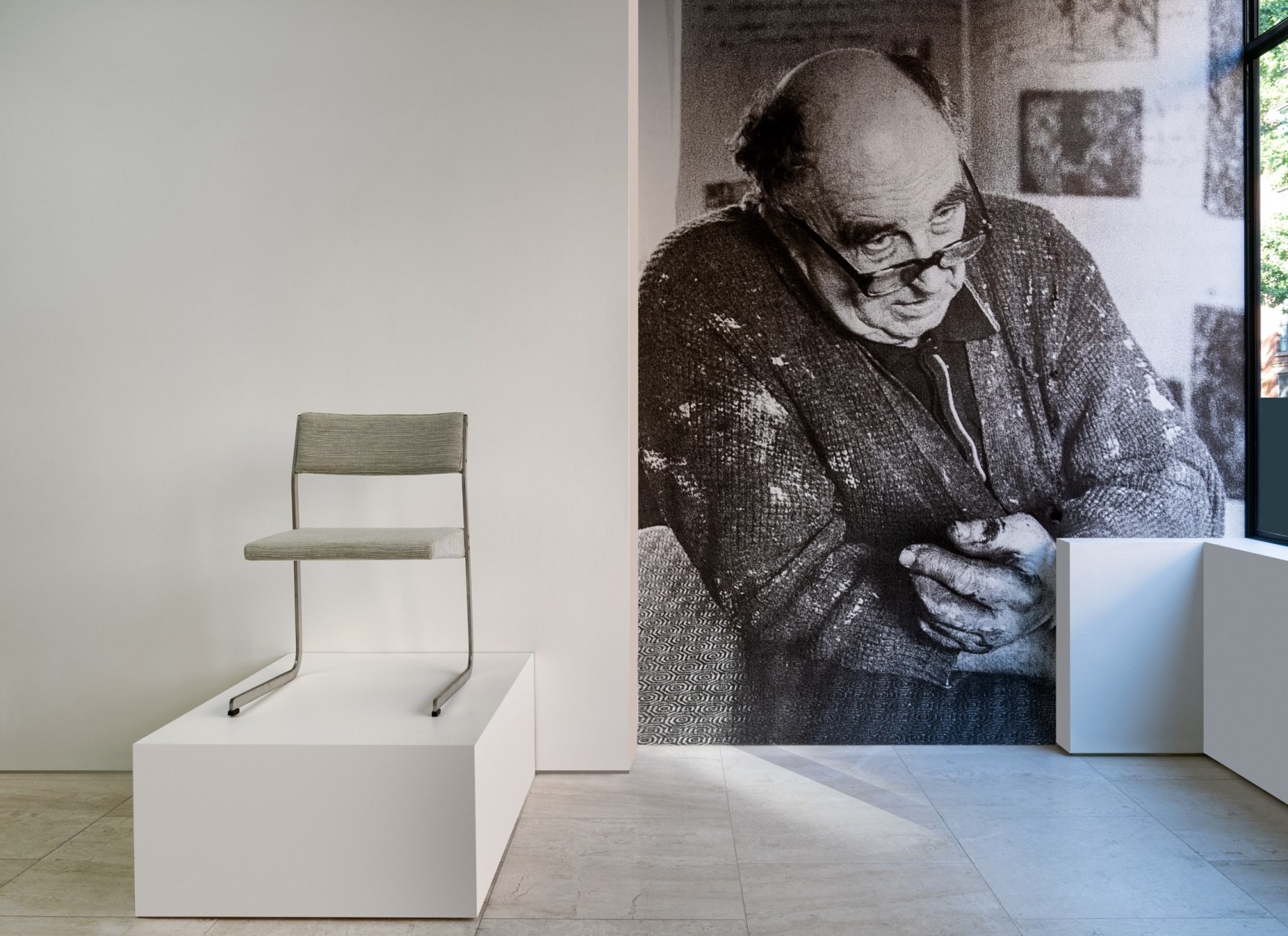 Installation view of image of Eug&egrave;ne Leroy and Joseph-André Motte, Rigel Chair, 1965. Photo by Ori Harpaz