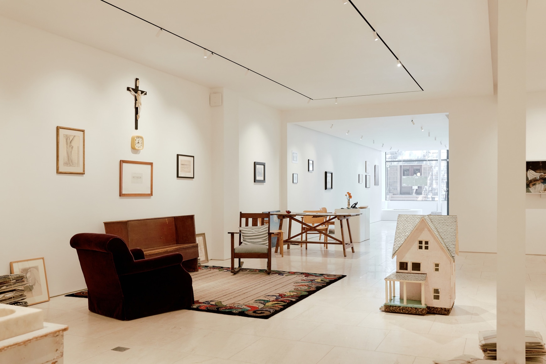 Installation view of the Robert Gober exhibition in the gallery. Various angles and artworks are captured in the frame.