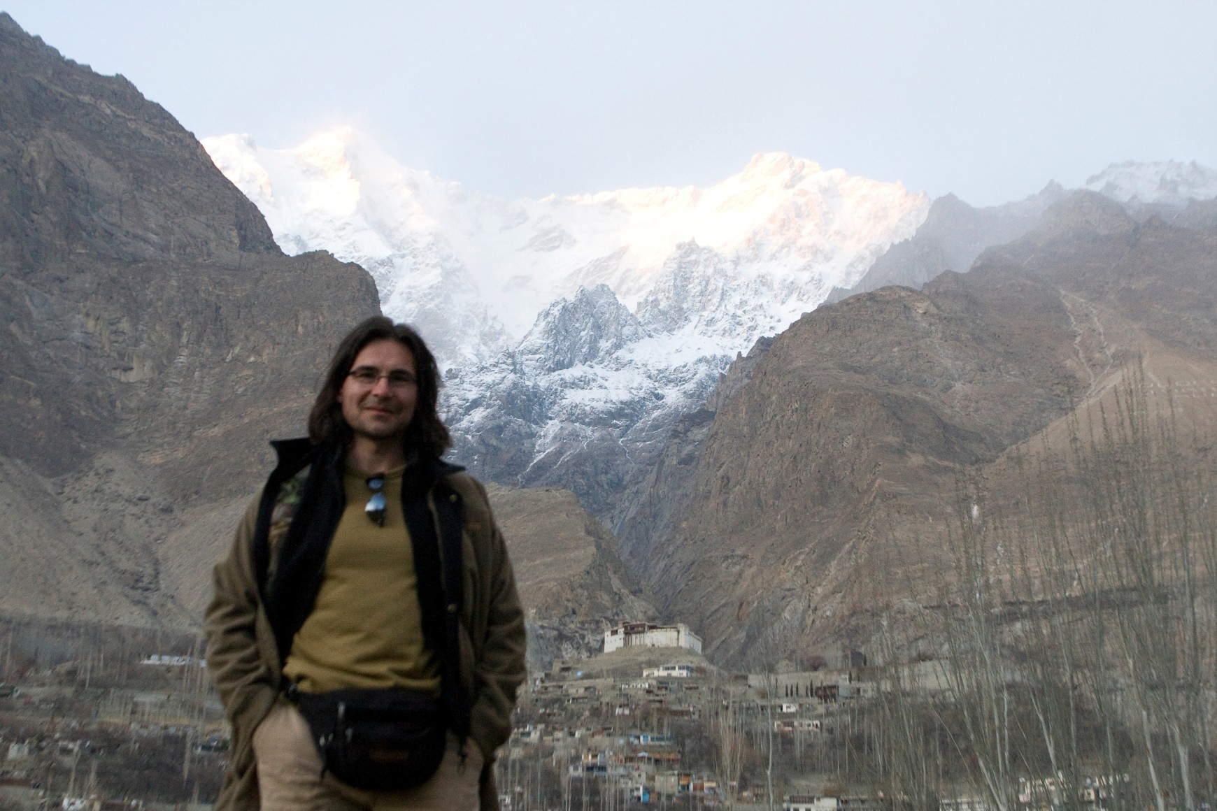 John Banovich, 14,000 feet looking for snow leopards in the Karakorum Mountains, Pakistan 2008