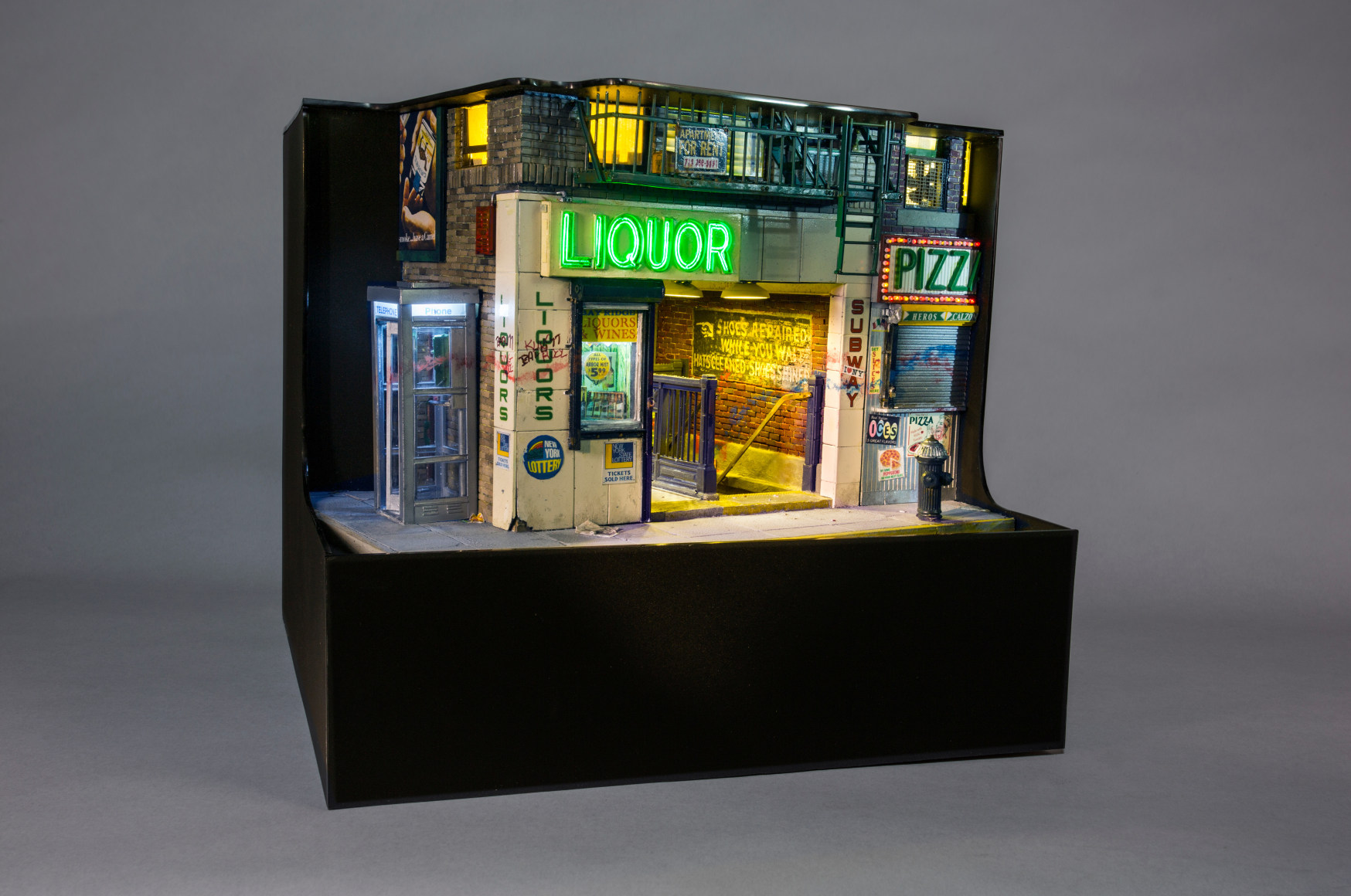 Alan Wolfson, Bay Ridge Subway Entrance, 2016